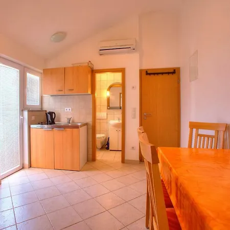 D&i Apartament Srima